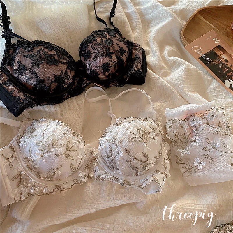 Fashion French Embroidery Lace Underwear For Women