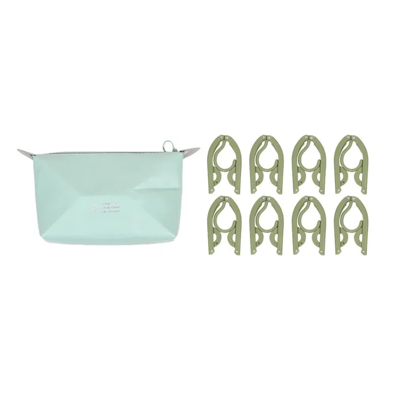 10PCS Clothes Hanger Durable Hanger ABS Heart Pattern Coat Hanger for Adult Children Clothing Hanging Supplies