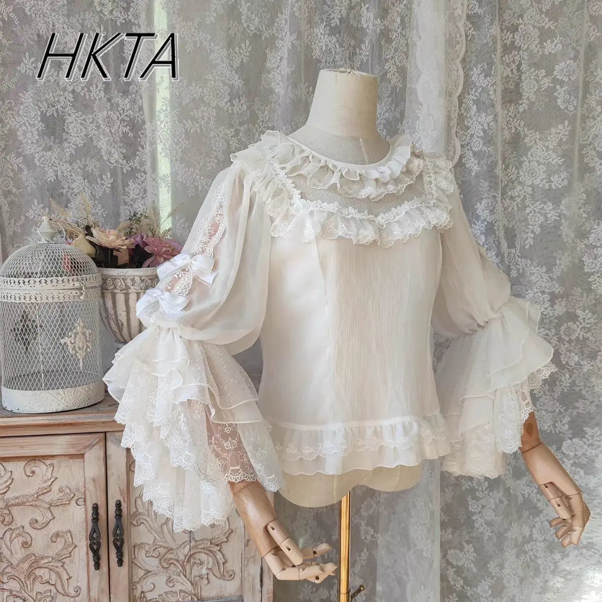 Lolita Long Sleeve Cascading Round Neck Long Sleeve Shirts Women Elegant White Blouses Lace Splicing Loose Chiffon Blusas Girl