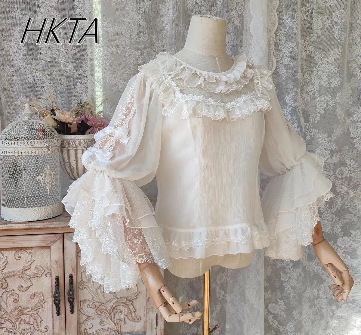 Lolita Long Sleeve Cascading Round Neck Long Sleeve Shirts Women Elegant White Blouses Lace Splicing Loose Chiffon Blusas Girl