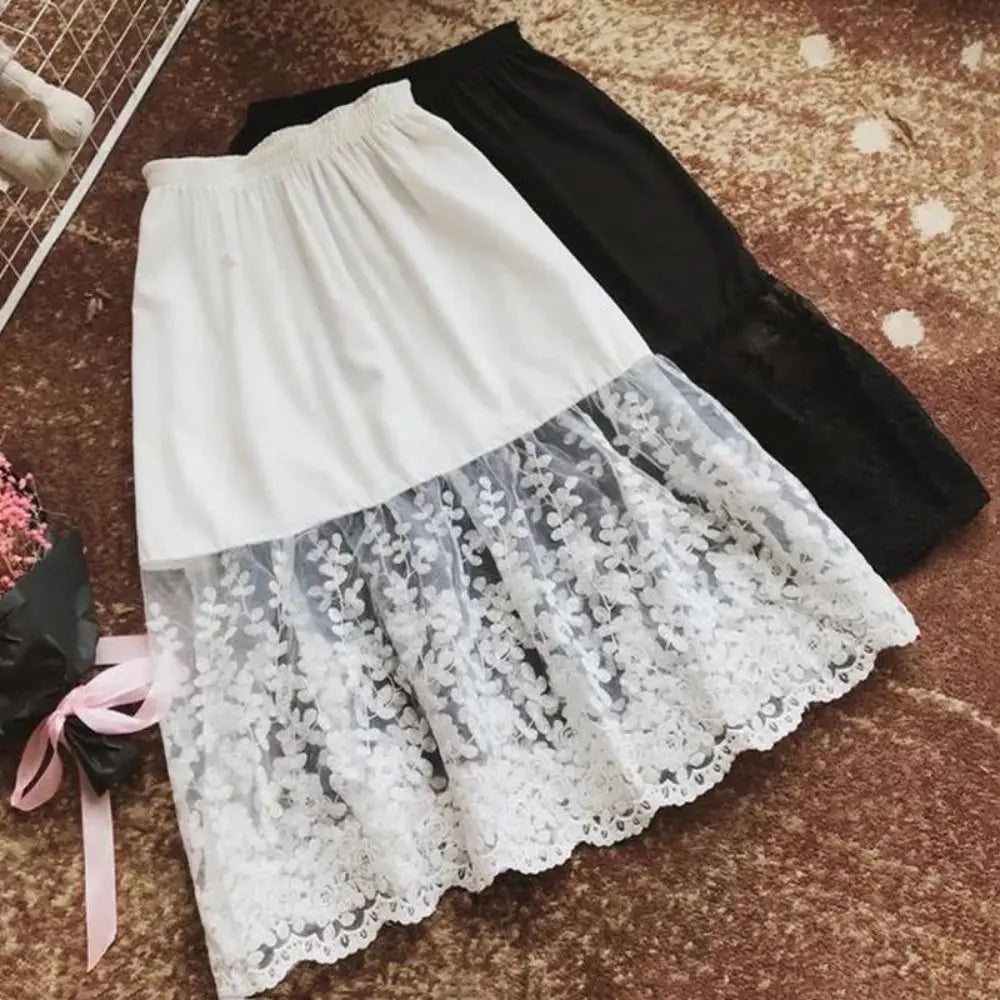 The Juliette Lace Underskirt | Parisian Silk-Touch Petticoat | Anti-Glare Safety Slip | French Lace Lining