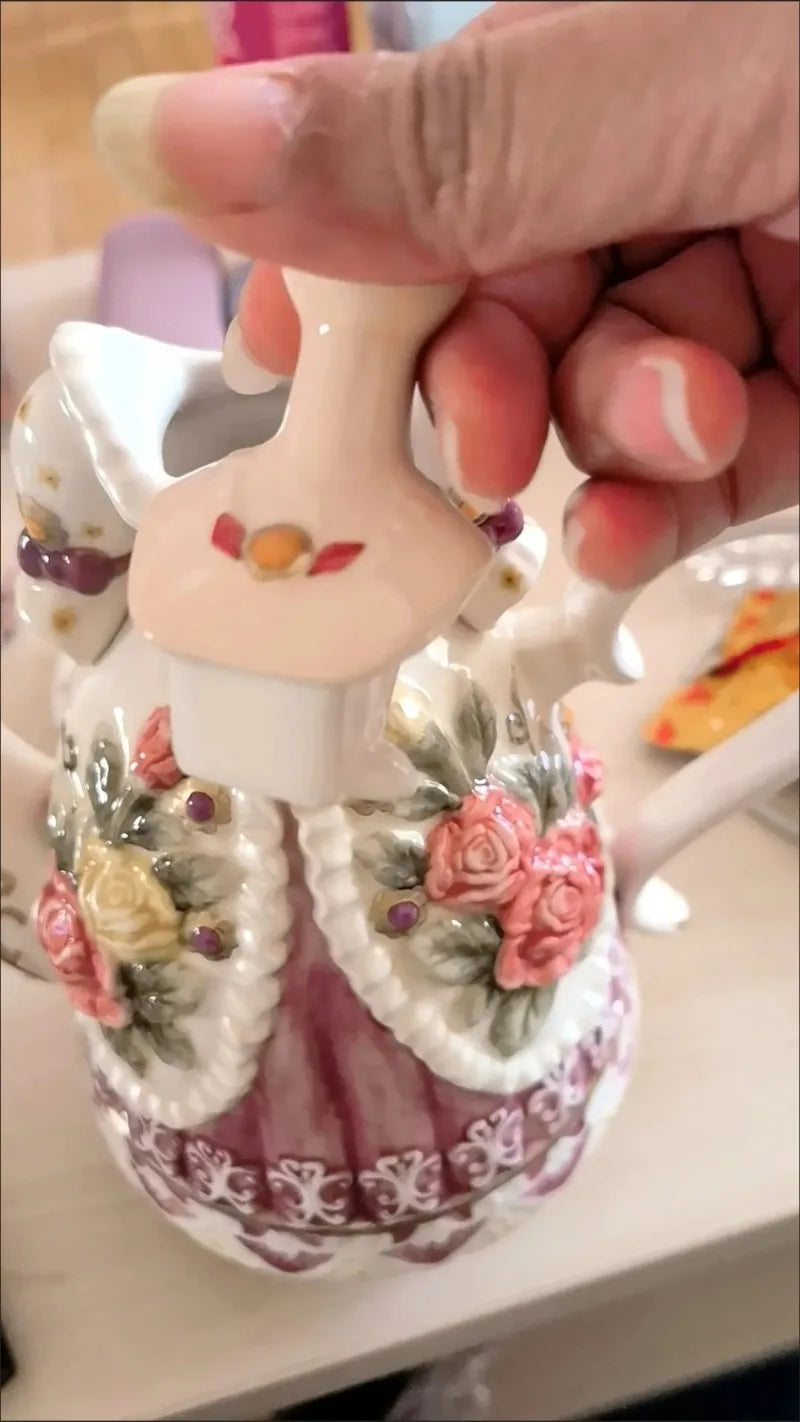 Hand Painted Relief Rose Coffee Pot Ceramic Teapot Elegant Luxury Teapots Aesthetic Retro Coffee Pots with Lid Tea Tableware