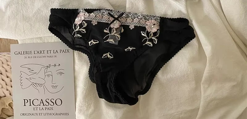 The Versailles Lace Lingerie Set | Push-Up Bra & Brief | Floral Lace Underwire | Parisian Princess