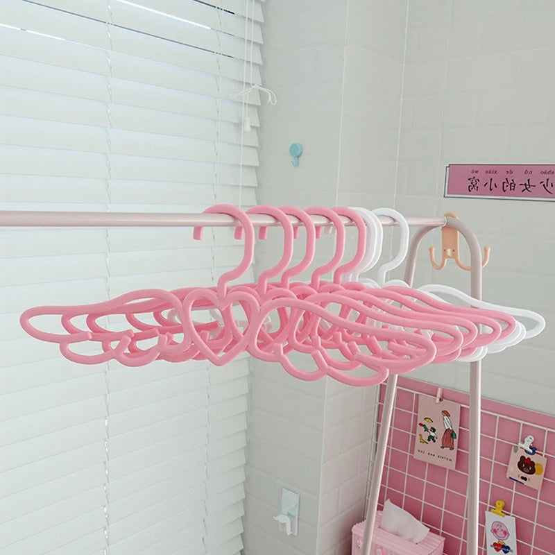 5-25PCS Heart Space Saving Pink Hangers,Durable Non-Slip Hangers for Clothes Dresses Shirts Pants ,Household Wardrobe Organizer