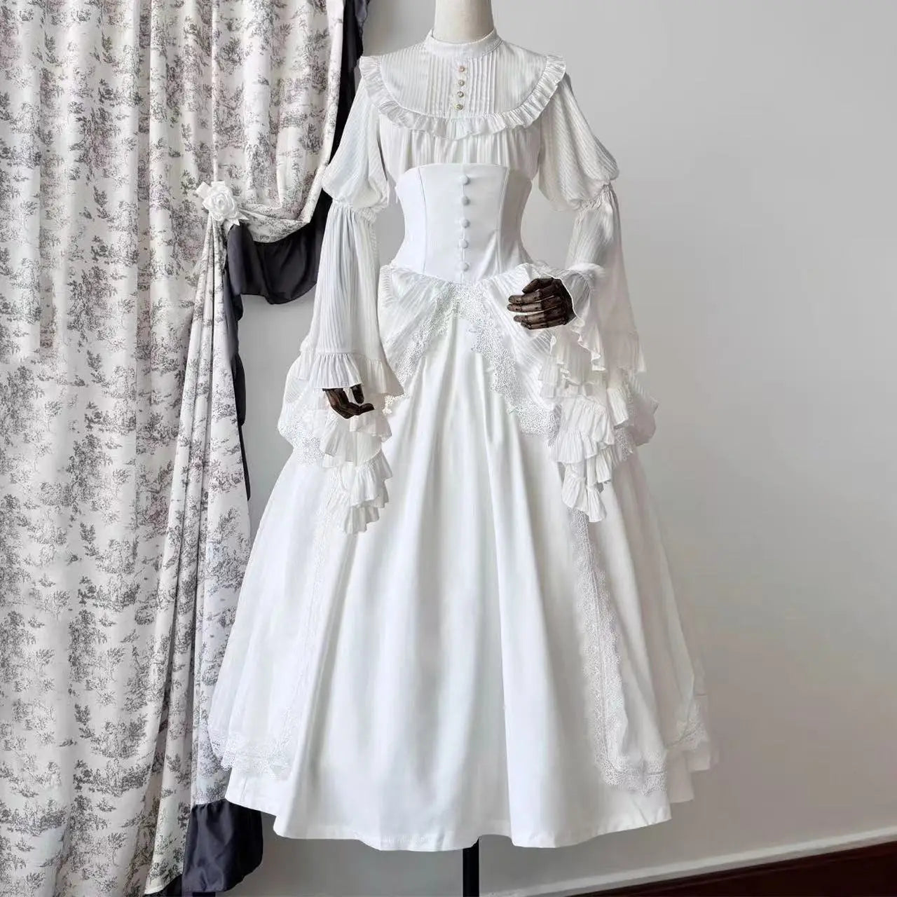 Niche Gothic Style Lolita Skirt Dark Black Wave Flower Edge Women Banquet Gown Vintage Halloween Carnival Event Cosplay Costume