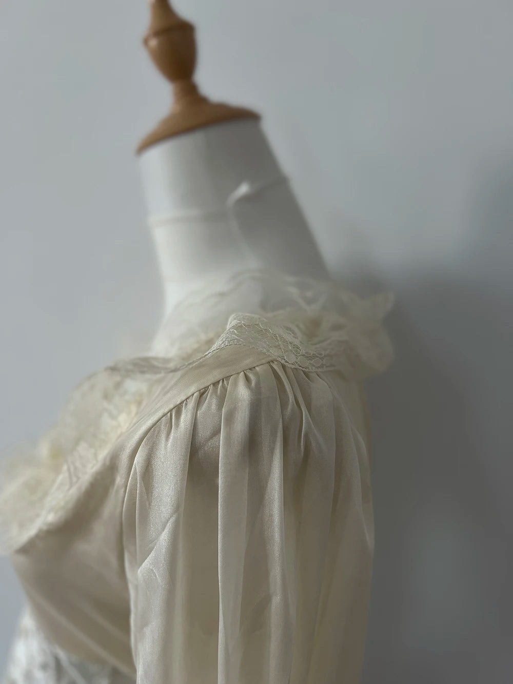 ParisianLace Strap Shirt Women Fashion Print Splice Temperament Gentle Sweet Solid Slim O-neck Spring Chic Female Top 2024