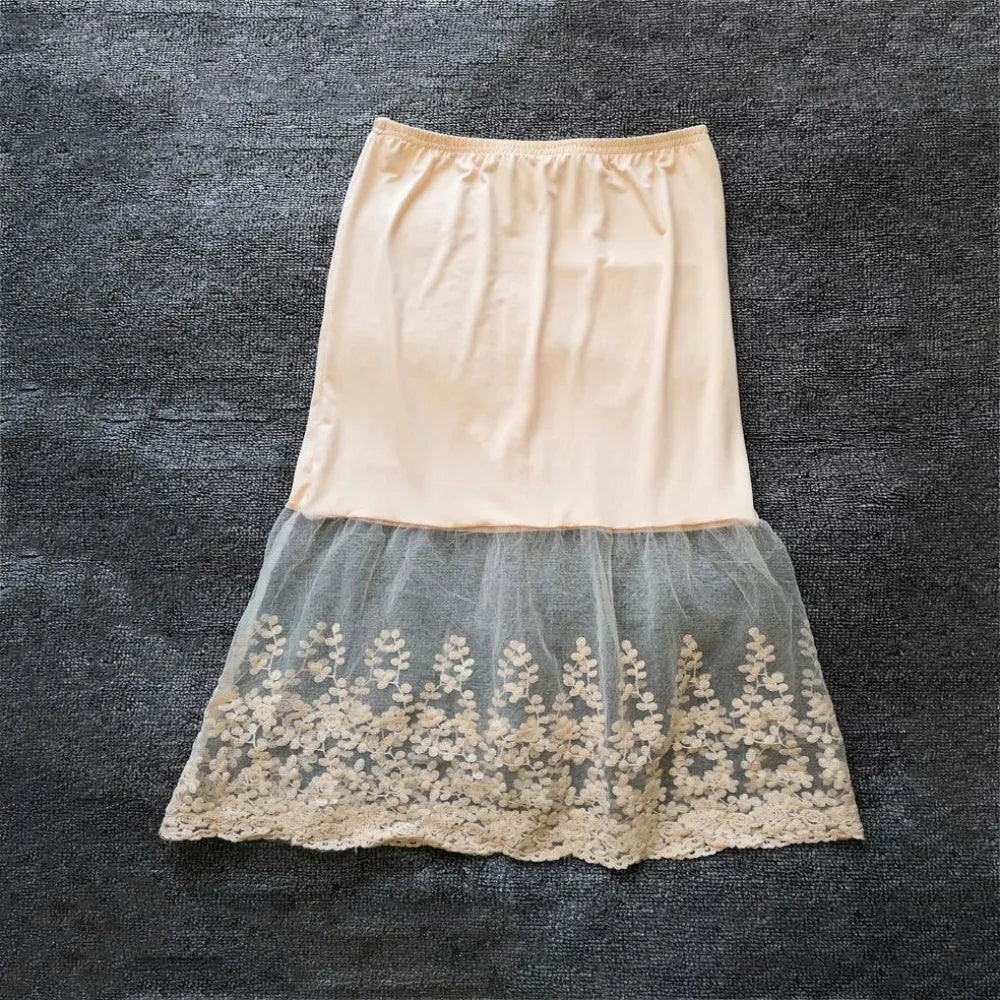 The Juliette Lace Underskirt | Parisian Silk-Touch Petticoat | Anti-Glare Safety Slip | French Lace Lining