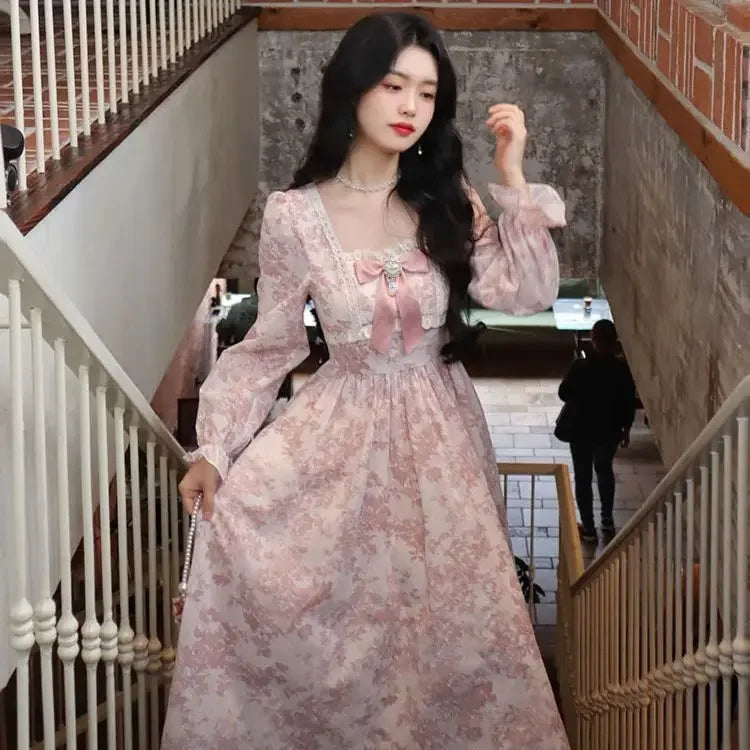 French Sweet Floral Long Sleeve Women's Dress Autumn Elegance Waist Cinched Gentle Fairy Skirt Polyester Fiber Square Collar Ank