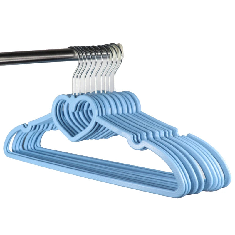 10PCS Clothes Hanger Durable Hanger ABS Heart Pattern Coat Hanger for Adult Children Clothing Hanging Supplies