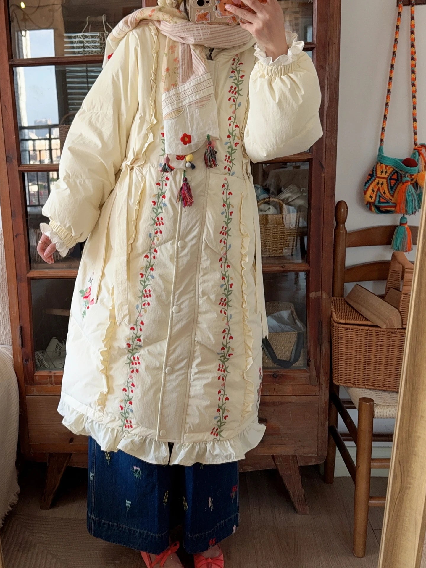 Parisian Women Full Sleeve Long Mid-Calf Thick Outerwear Hoode Zipper Down Jacket Embroidery Warm Coats Japanese Style