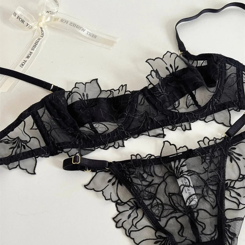 Sexy Lace Lightweight Bra Set Soft Underwire for Lift and Support Prevents Sagging Exquisite Embroidered Lingerie Two-Piece Set